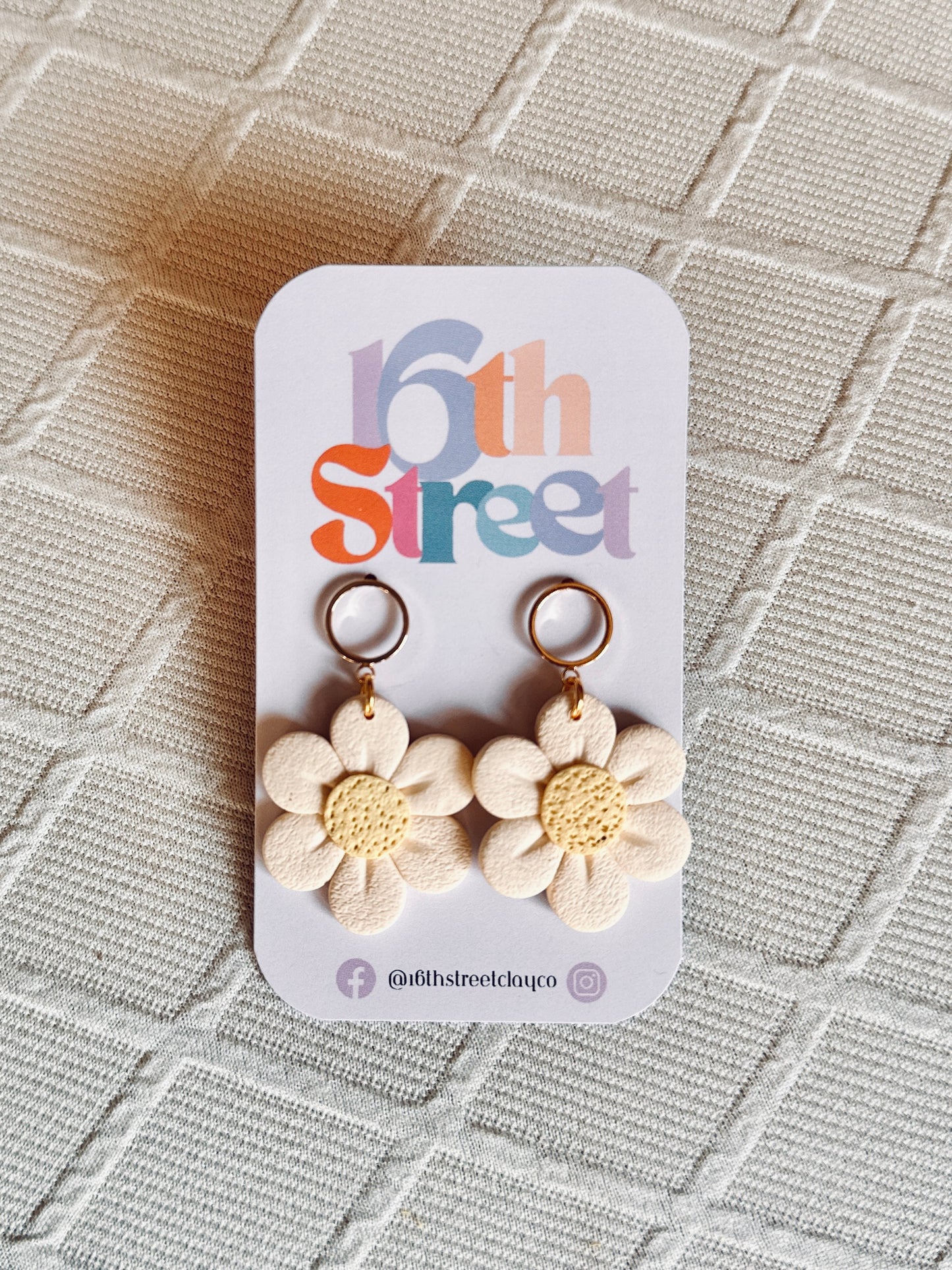 Simple Daisy Dangles - Handmade Polymer Clay Earrings