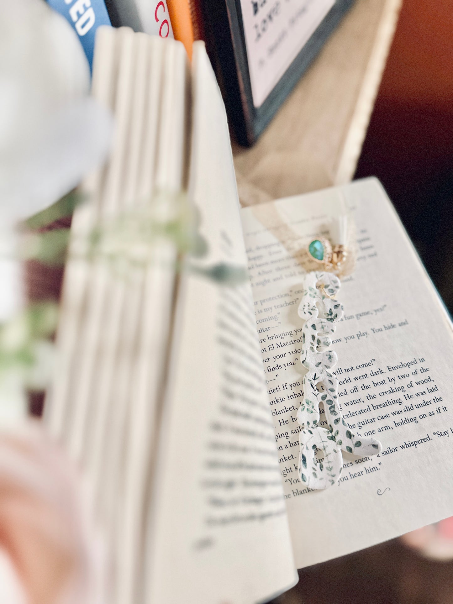 Foliage “Read” Bookmark | Handmade Polymer Clay Bookmark