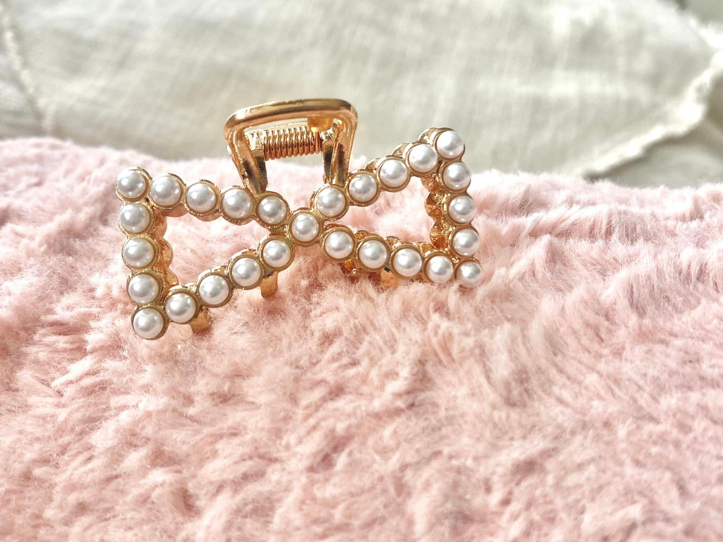 PEARL | Small Sized Hair Claw