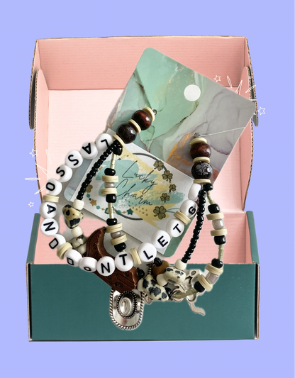 Lasso and Don’t Let Go Friendship Bracelet | Lucky Charm Jewelry Making
